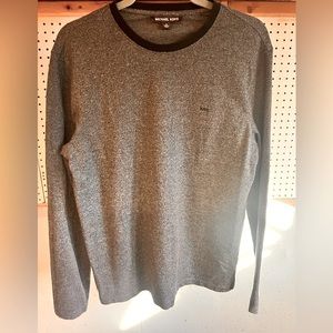 Long sleeve crewneck sweater, size medium.